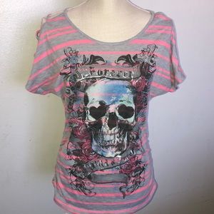 Cold shoulder pink striped skull shirt